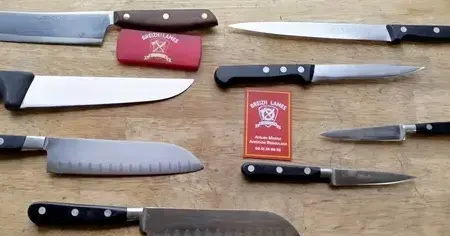 affûtage de couteau professionnel à Châteaubourg - image 3